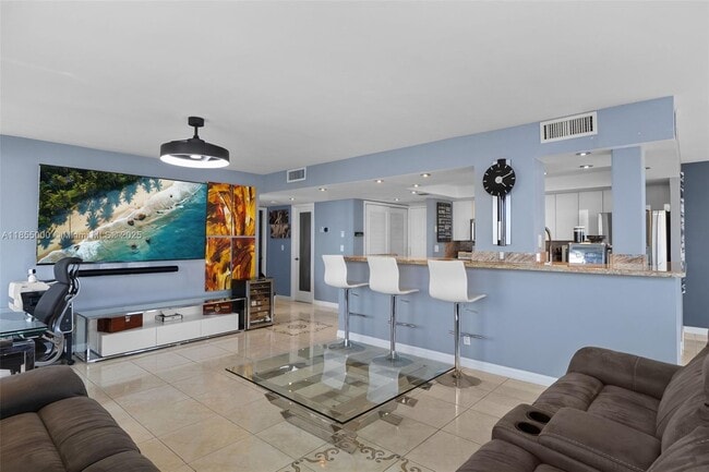 Photo - 200 Leslie Dr Unit 810