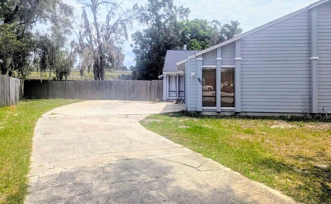 Building Photo - 941 Robinhood Ct Unit 941 Robinhood Rental