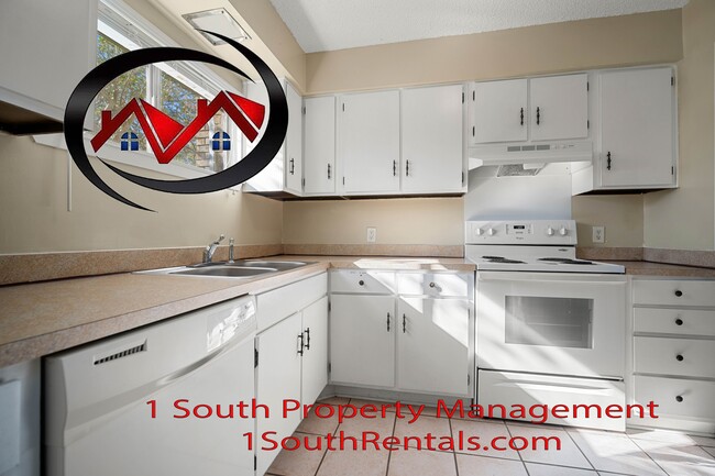 Photo - 6527 Old Shell Rd