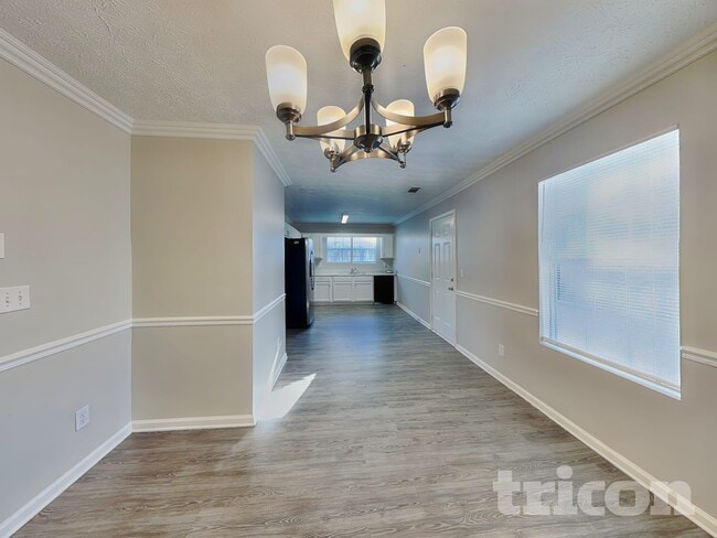 Photo - 34 Inverness Trce