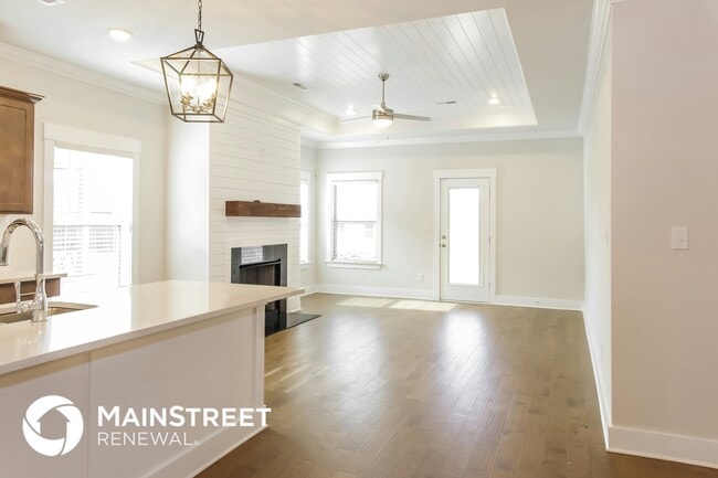 Photo - 14705 Greenleaf Dr