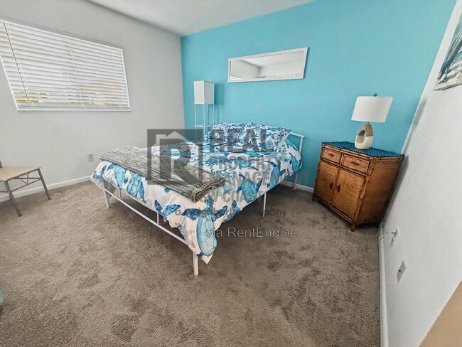 Photo - 4718 SE 5th Ave Unit Apartment 7