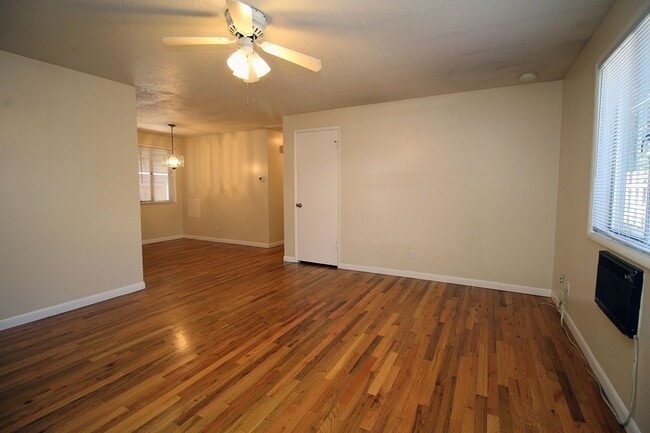 Photo - 16711 SW Lake Forest Blvd