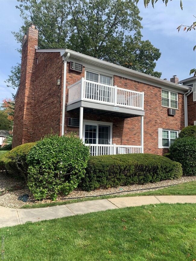 Photo - 23 Doxbury Ln