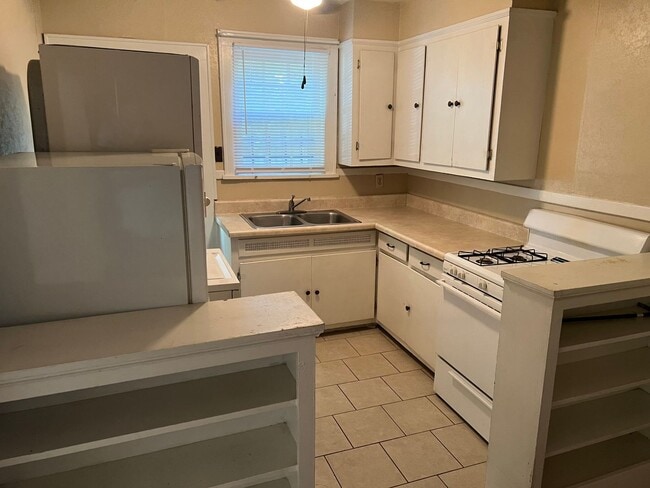 Photo - 1 bed, 1 bath unit in Vollintine Evergreen Historic District