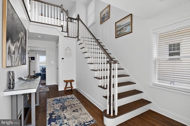 Building Photo - 739 N Massachusetts Ave