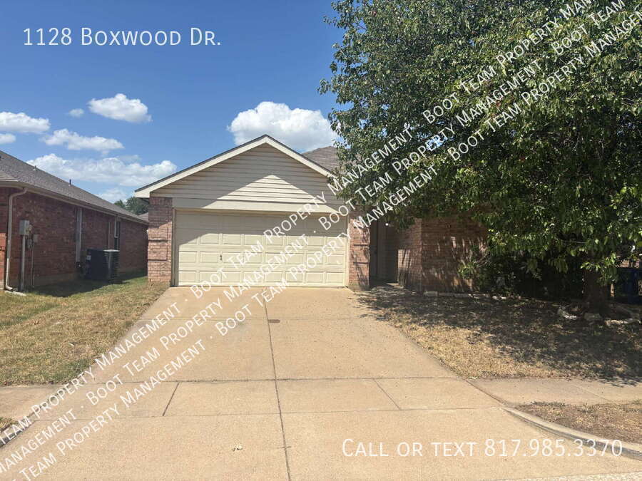 Photo - 1128 Boxwood Dr