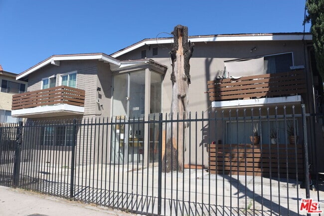 Building Photo - 6538 Sepulveda Blvd Rental