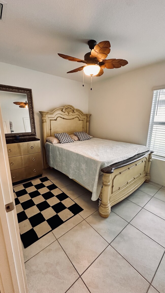 Photo - 3869 SE Lee St