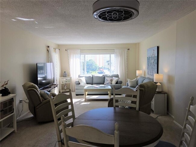 4650 Cove Cir Unit 409