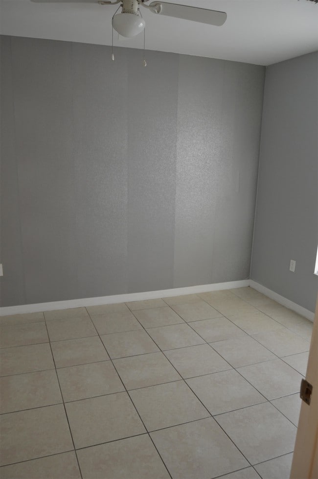 823 SW 32nd Terrace Unit 1