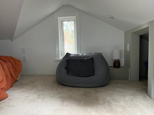Photo - 525 NE 92nd St