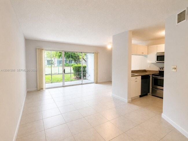 Photo - 9509 SW 138th Pl Unit 9509