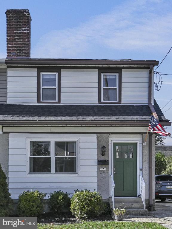 Photo - 2814 St Marys Rd