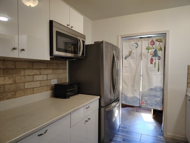 Photo - 35W325 Lambert Ave