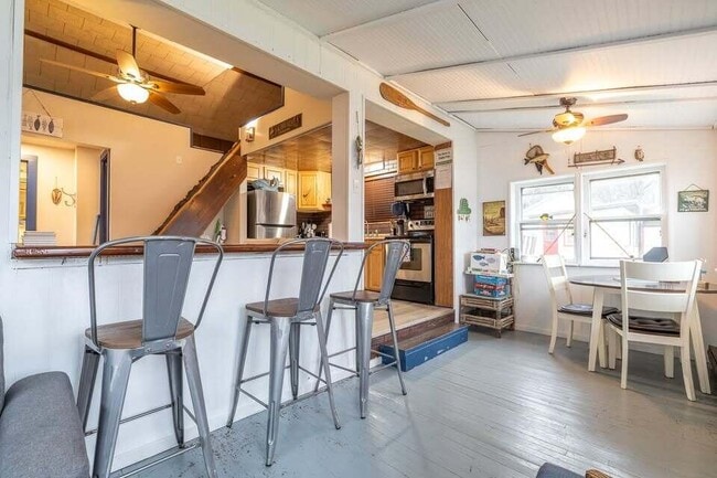 Photo - 2555 Melvin Rd