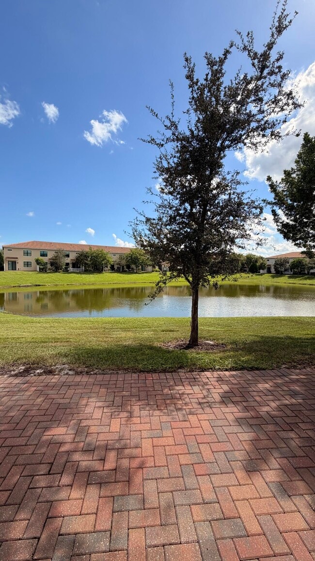 Photo - 9952 Brickhill Dr