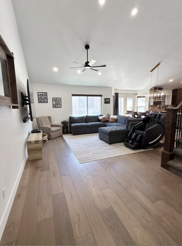 Photo - 301 W Birch Dr