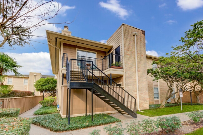 Condo and Storage Room - 704 Bering Dr Unit F