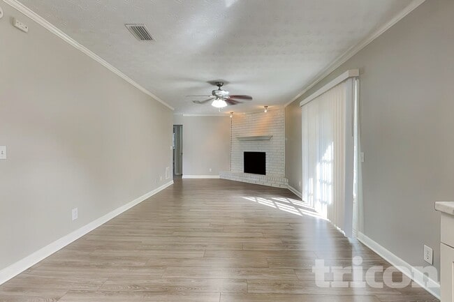 Photo - 671 Custer Cir