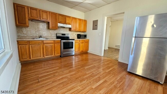 199 Main St Unit 1