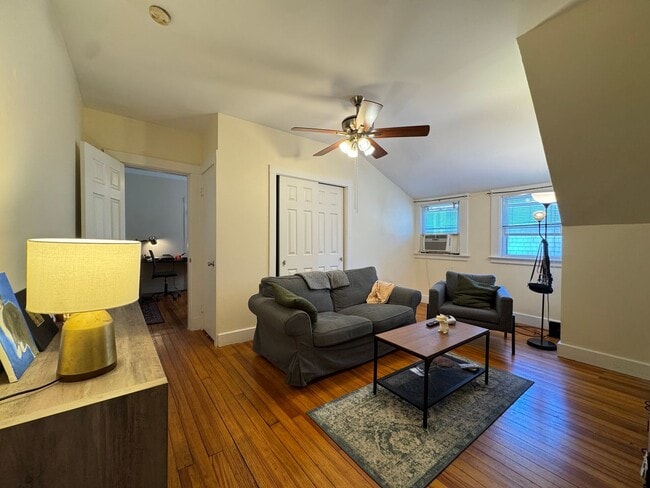 Photo - Spacious 2-Bedroom, 2-Bath in East Rock – Newly Renovated! Unit 3L