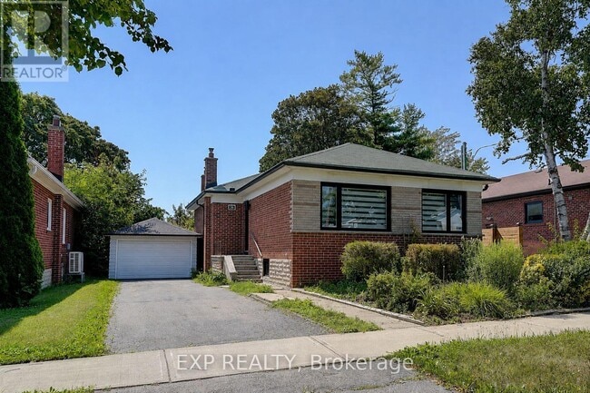 Photo - 36 Vauxhall Dr
