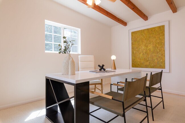 Photo - Beautiful Hollywood Hills Home For Lease!