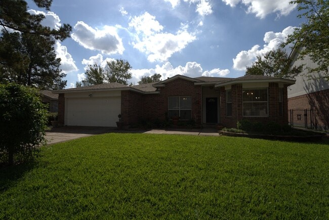 Photo - 28711 Atherstone St