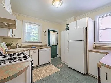 Kitchen - 844 Heberton St Townhome