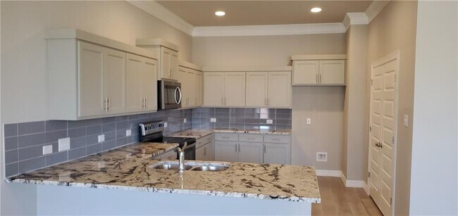 109 Everett Ct