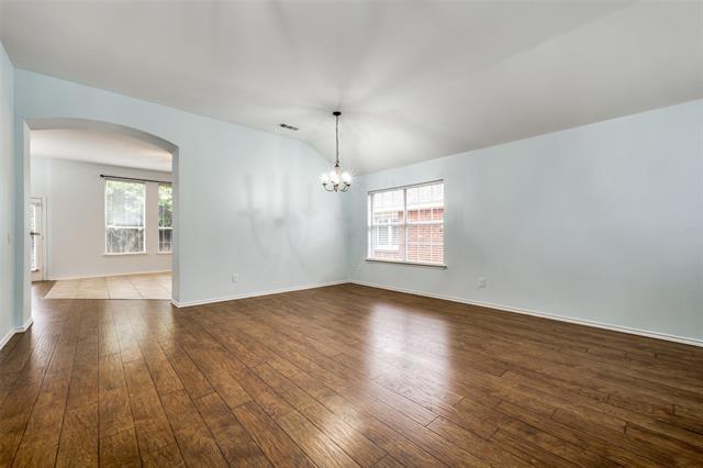 Photo - 1617 Redwood Dr