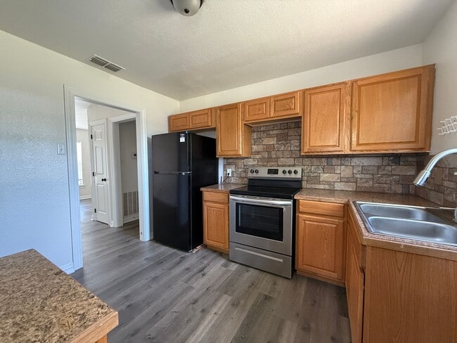 Photo - Cozy 2-Bedroom Home in Snyder, TX – Move-In Ready & Waiting for You!