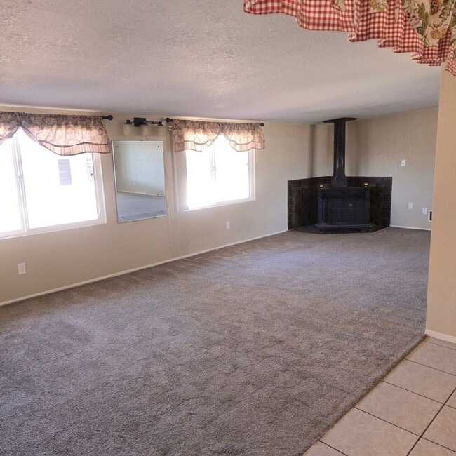 Photo - A Slice of Country Living!