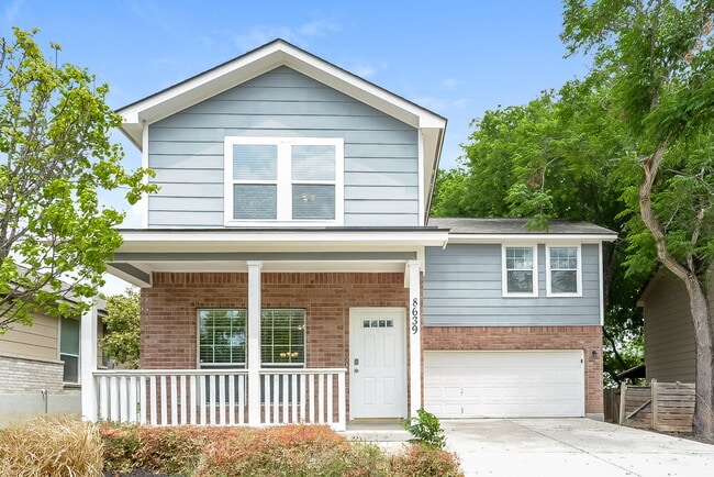 Building Photo - 8639 Sunny Oaks