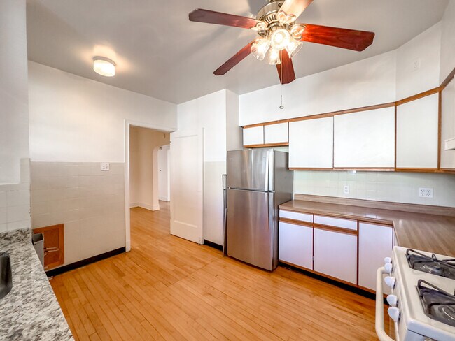 Photo - 6300 N Glenwood Ave Unit 3