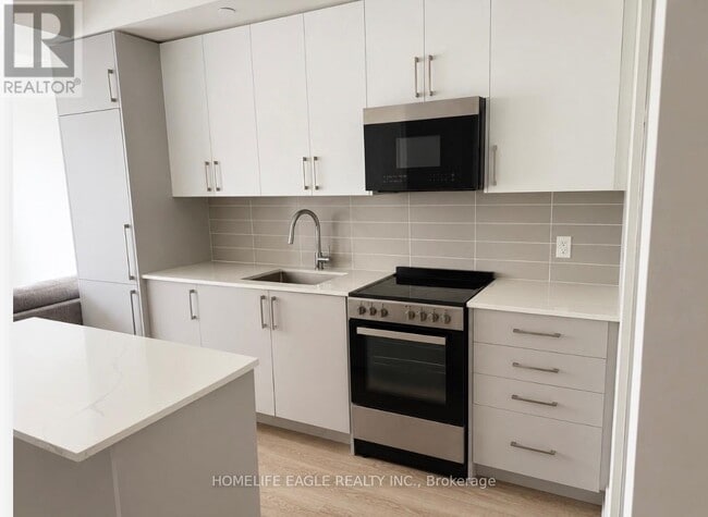 Photo - 2075 King Rd Unit 220