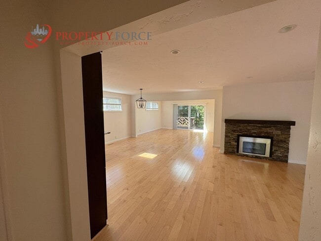 Photo - 530 29th Ave