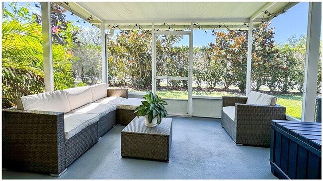 Photo - 2752 Merrieweather Ln