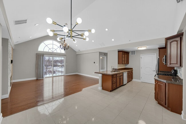 Photo - 9400 S 79th Ave