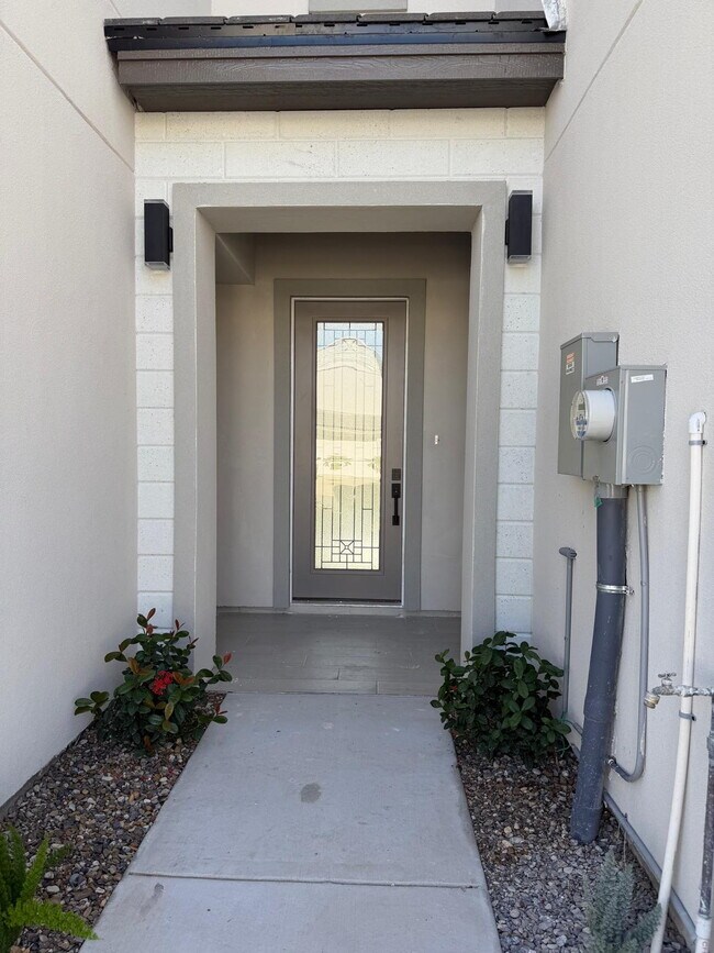 Photo - "Charming 3-Bed Condo Retreat with 2.5 Baths on Corales Street!"