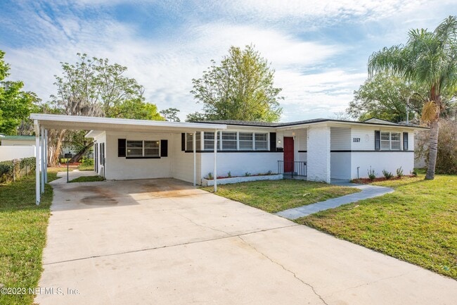 Photo - 1157 Gunka Rd