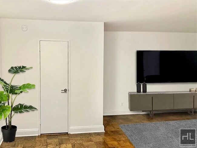 Photo - E 88th St Unidad 8C