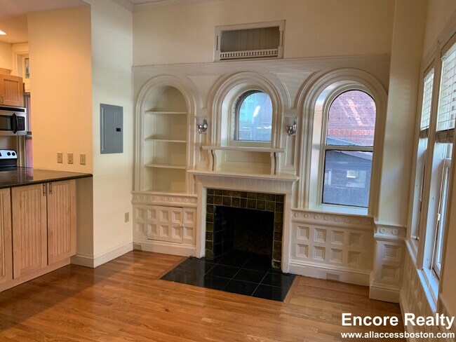 Photo - 195 Commonwealth Ave Unidad 7