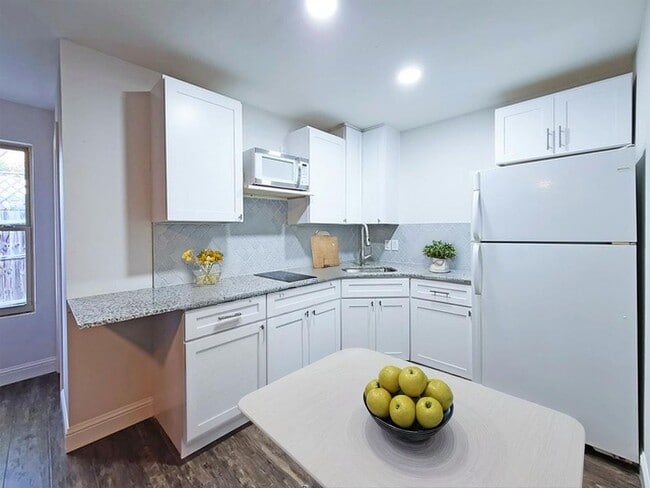 Photo - 1244 Valencia Ln