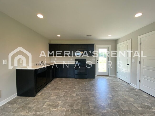 Photo - Home for Rent in Talladega, AL!!! COMING SOON!