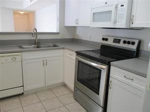 Building Photo - 5092 Wiles Rd