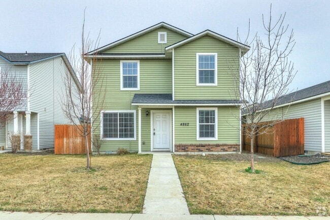 Building Photo - Very Clean 4 Bedroom 2.5 Bath Two Story Ho... Rental