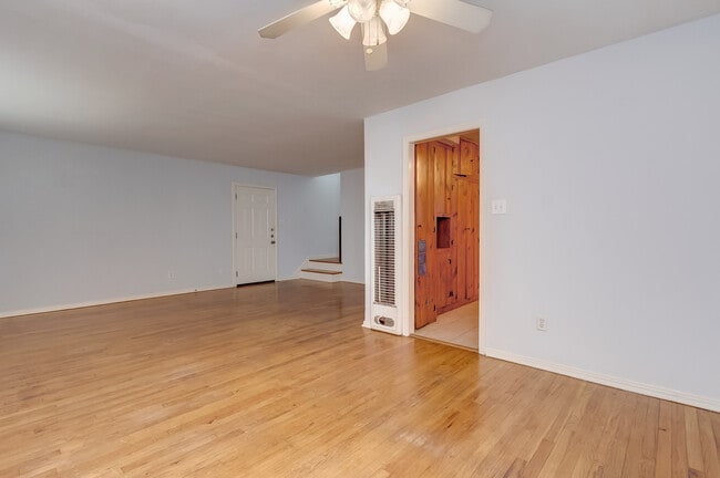 1624 Bonnie Brae