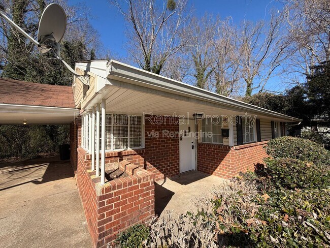 Photo - 1747 Carter Cir